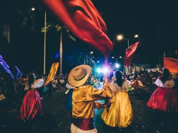 El papel de la cultura en la reconstrucción social
